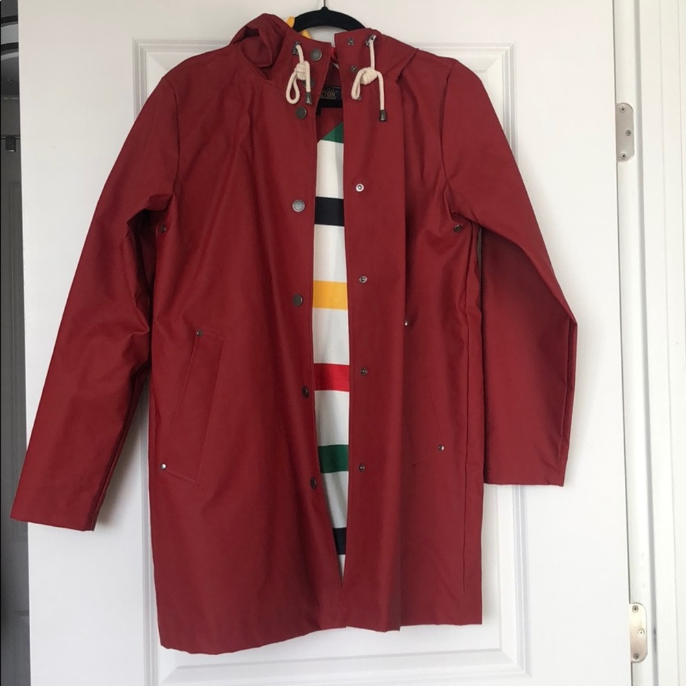 Rain coat